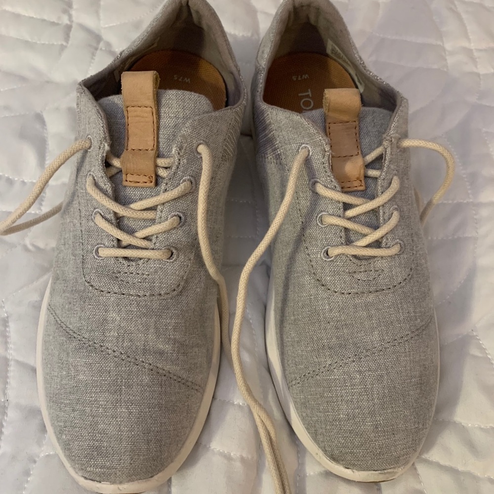 Toms women gray shoes